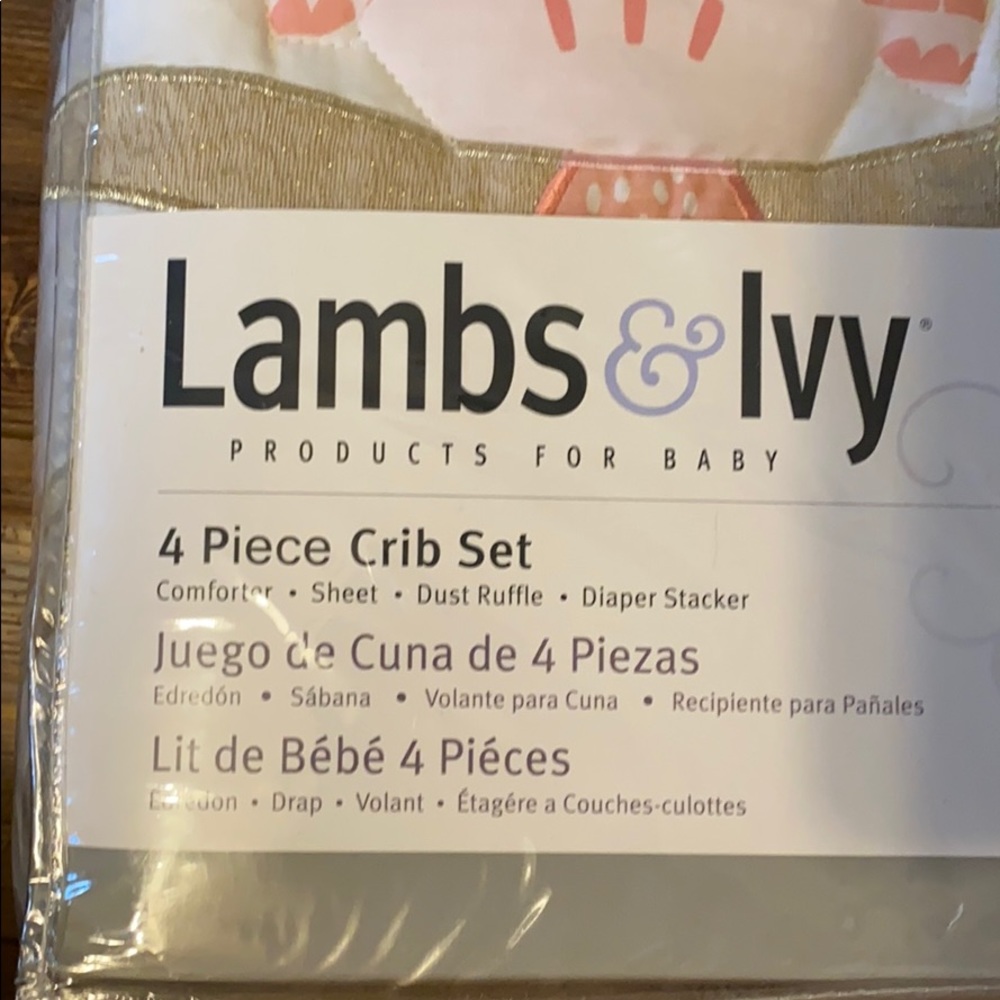 Lambs & Ivy Family Tree 4-Piece Crib Bedding Set - Picture 3 of 4